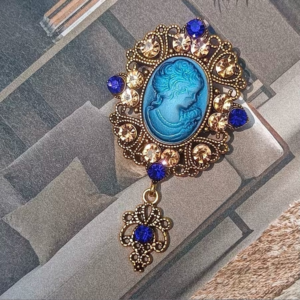 Vintage Blue Cameo Crystal Brooch